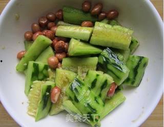 小瓜凉拌怎么吃,小瓜凉拌，轻松解锁美味新吃法  第2张
