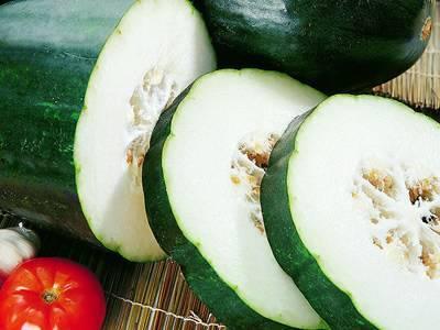 吃瓜群众吃瓜对联,趣味横生，笑谈人间百态  第3张